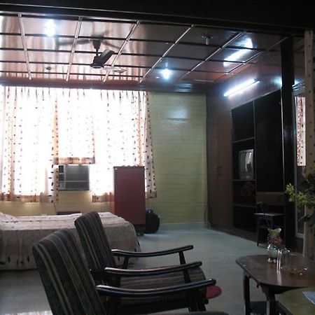 Gaurav Hotel Kanpur Eksteriør billede