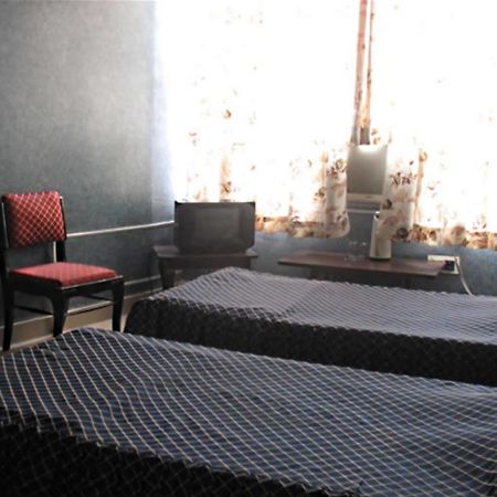 Gaurav Hotel Kanpur Eksteriør billede