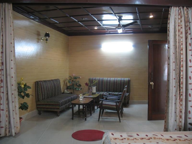 Gaurav Hotel Kanpur Eksteriør billede
